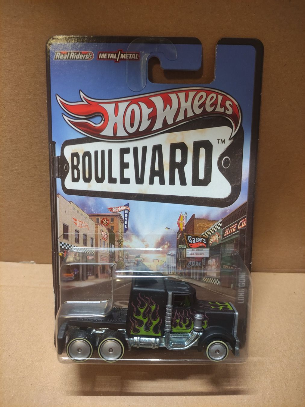 Hot Wheels Modellini d'auto: Hot Wheels Boulevard - Long Gone – Nuovo (secondo la descrizione) da Basel venduto da hotwheeler70