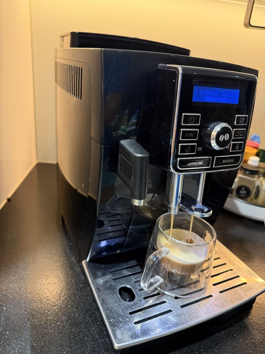Machines à café & Machines à expresso: Delonghi – D'occasion à Rheineck par nik_w5bc 2
