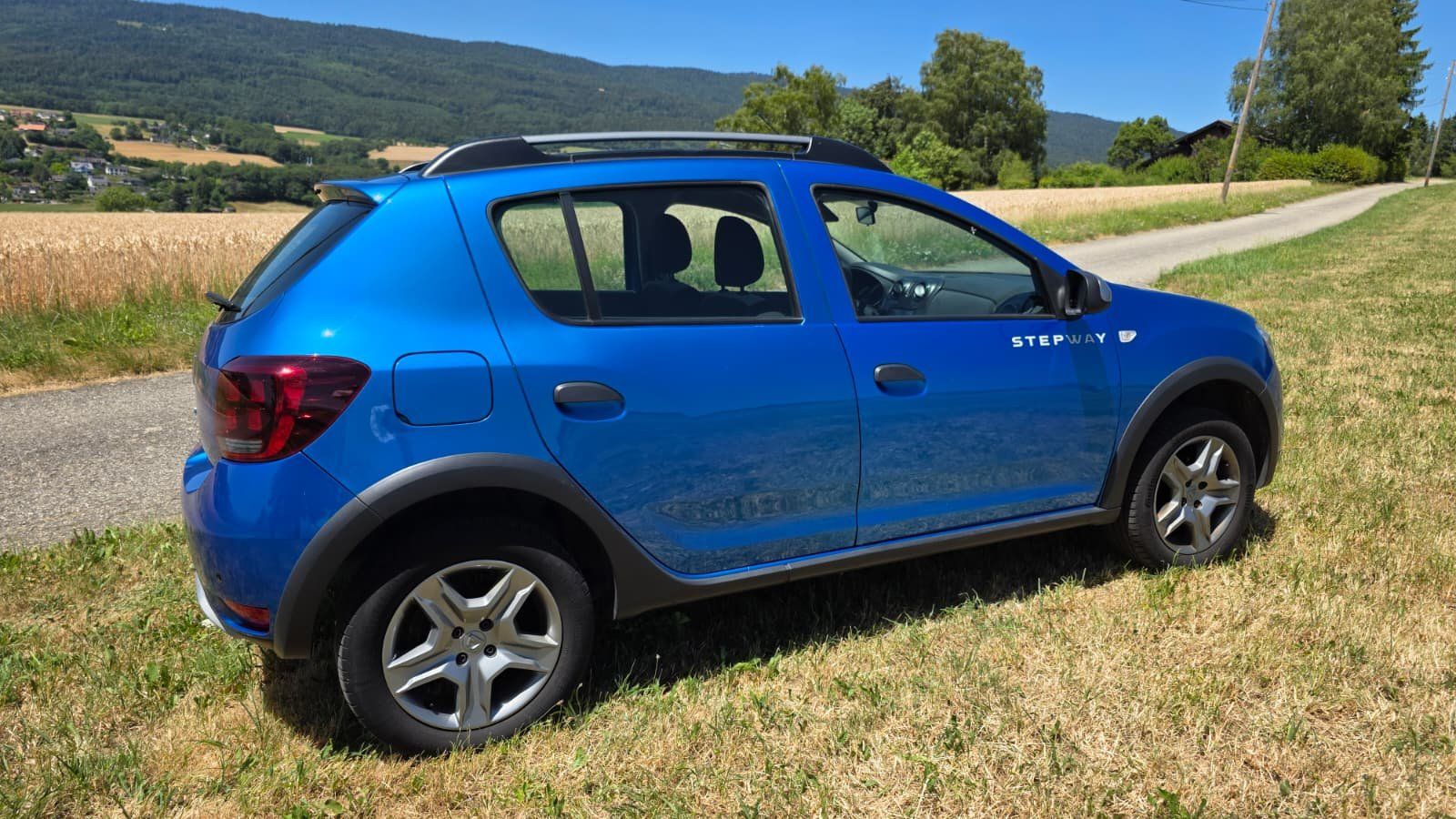 Dacia Autos: Dacia Sandero Stepway 2017, Parfaites Conditions – Gebraucht aus Genolier von CFD95 4