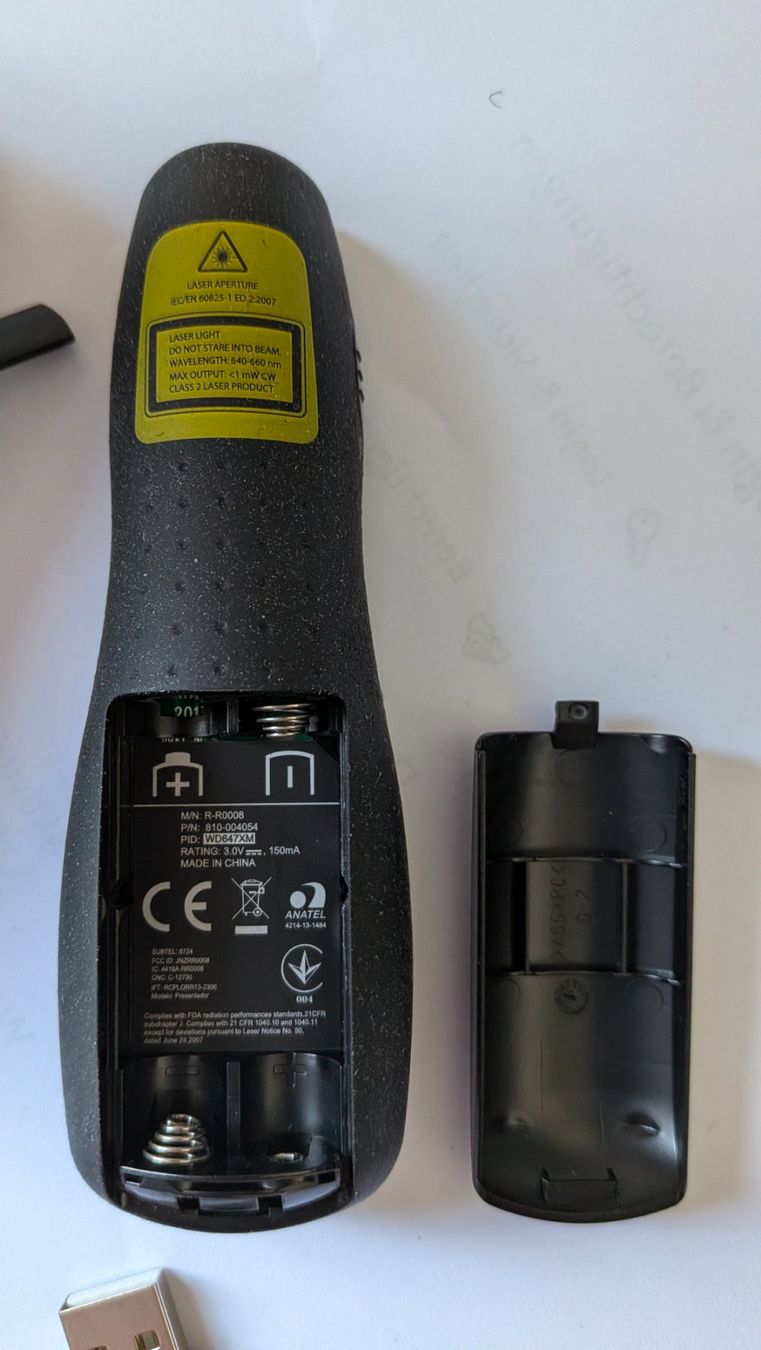 Logitech Telecomandi: Logitech Presenter mit USB Empfänger und Hülle gebraucht – Usato da Thun venduto da Mirweb 1