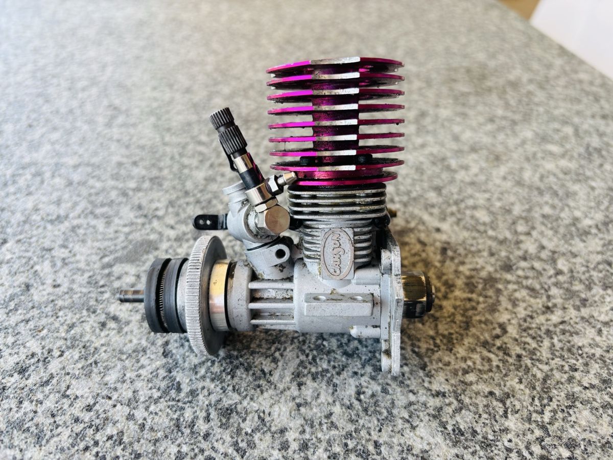 Modellismo RC: Carson 15 Nitro Motor inkl. Auspuff – Difettoso da Lachen SZ venduto da snick44 2