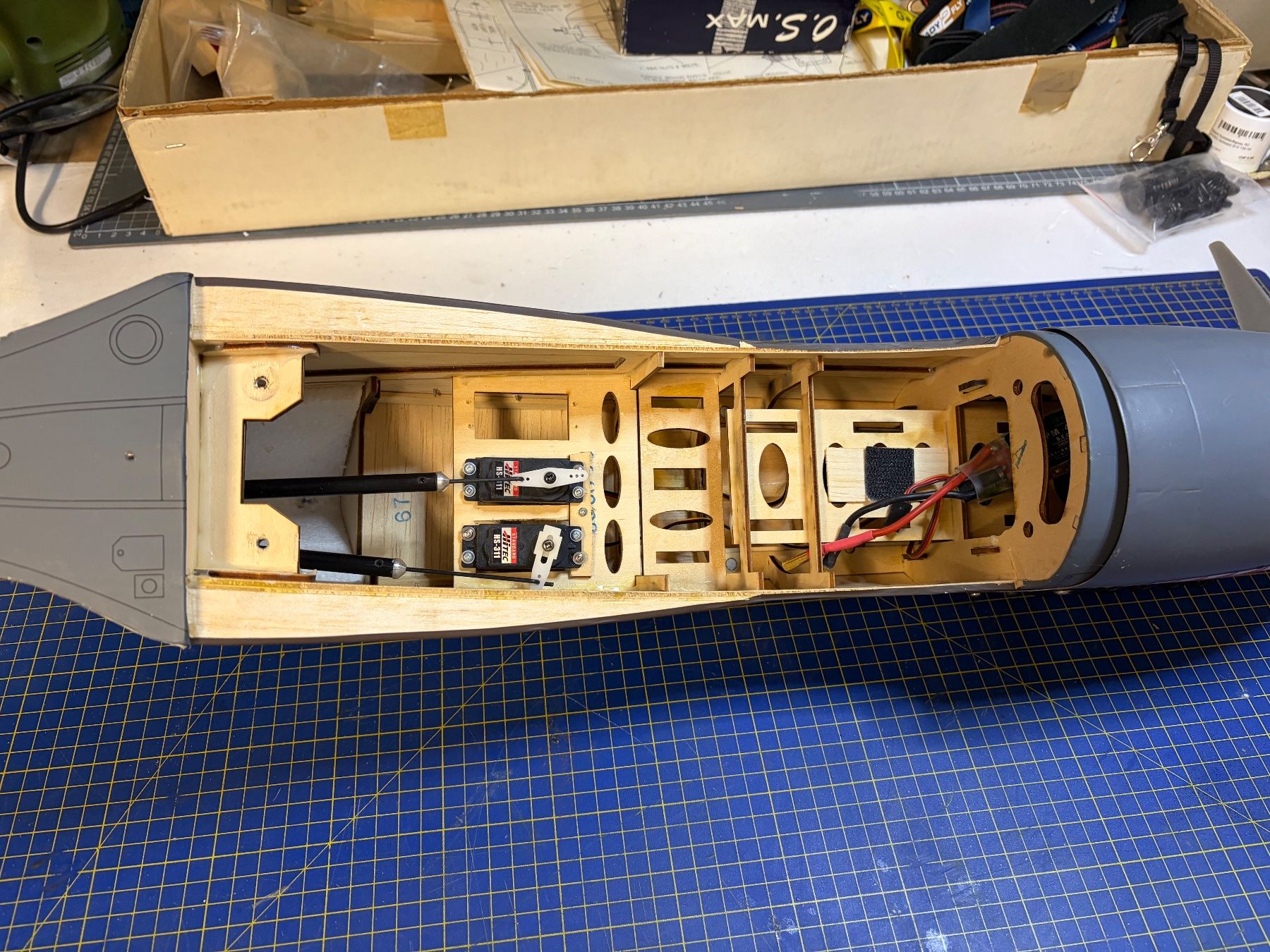 Modellismo RC: Seltenes Flugmodell P-40 Warhawk neuwertig – Nuovo (secondo la descrizione) da Glattbrugg venduto da Olio7 3