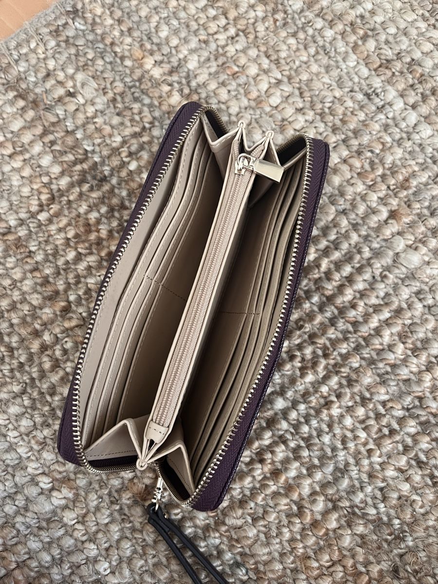 Guess Portamonete: Guess Portemonnaie Burgundy  – Usato da Neudorf venduto da wen_9jfq 2