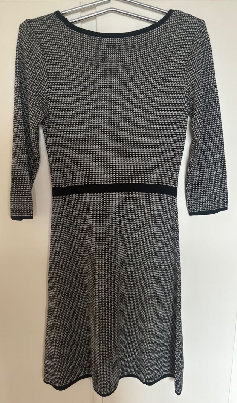 Esprit Vestiti: Langarm Kleid von ESPRIT – Usato da Zürich venduto da Tzhkely24 1