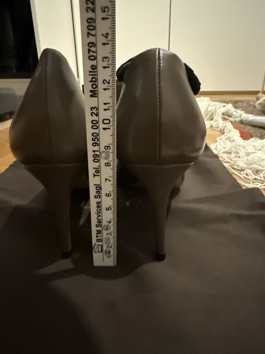 Gucci Damenschuhe: Gucci, Décolleté in pelle, 37.5 – Neu und originalverpackt aus Viganello von Cathy3 6