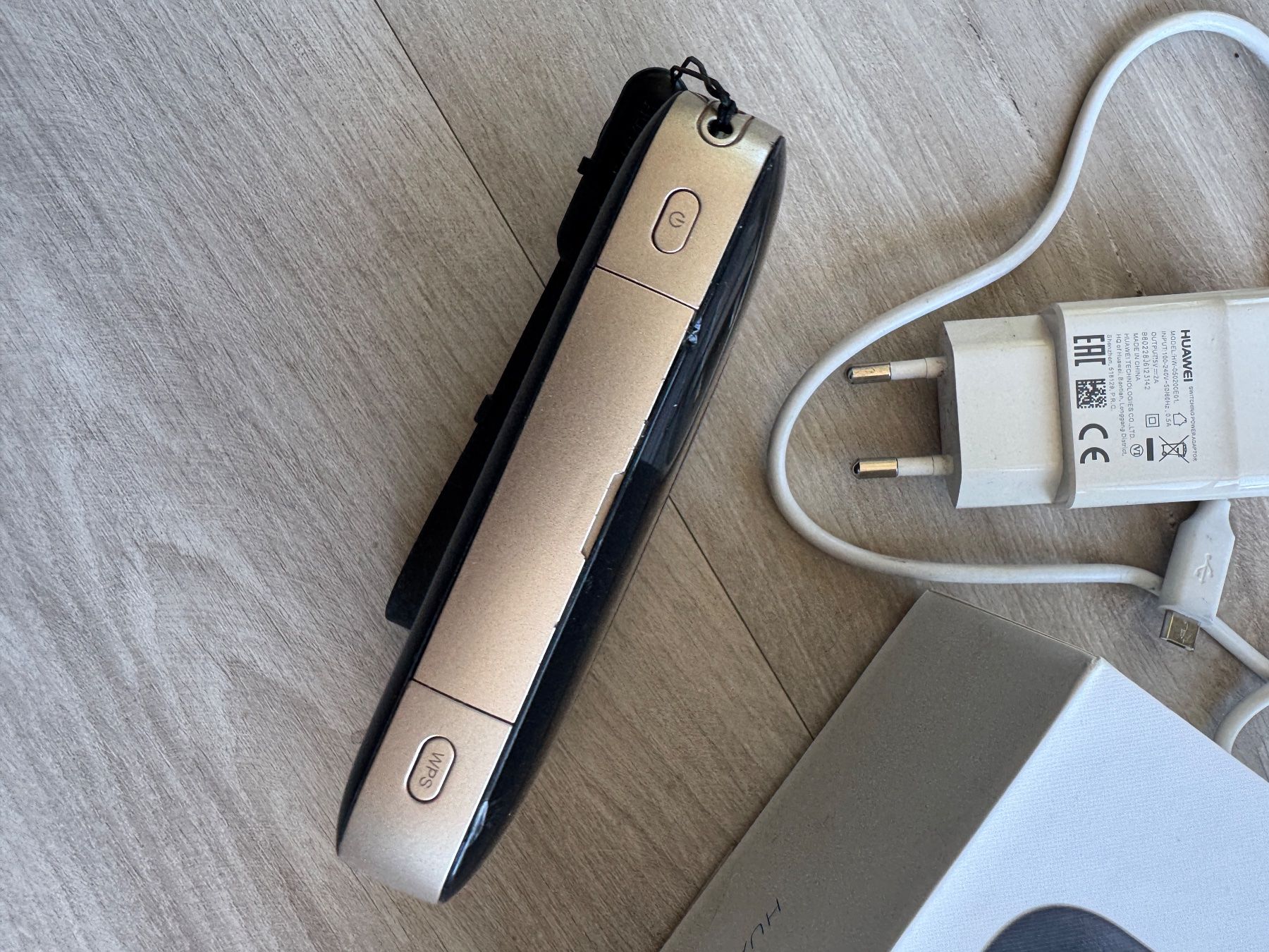 Huawei Modems & Routeurs: HUAWEI Mobile WiFi Pro2 – D'occasion à Neuchatel par Mr-Nobody 3