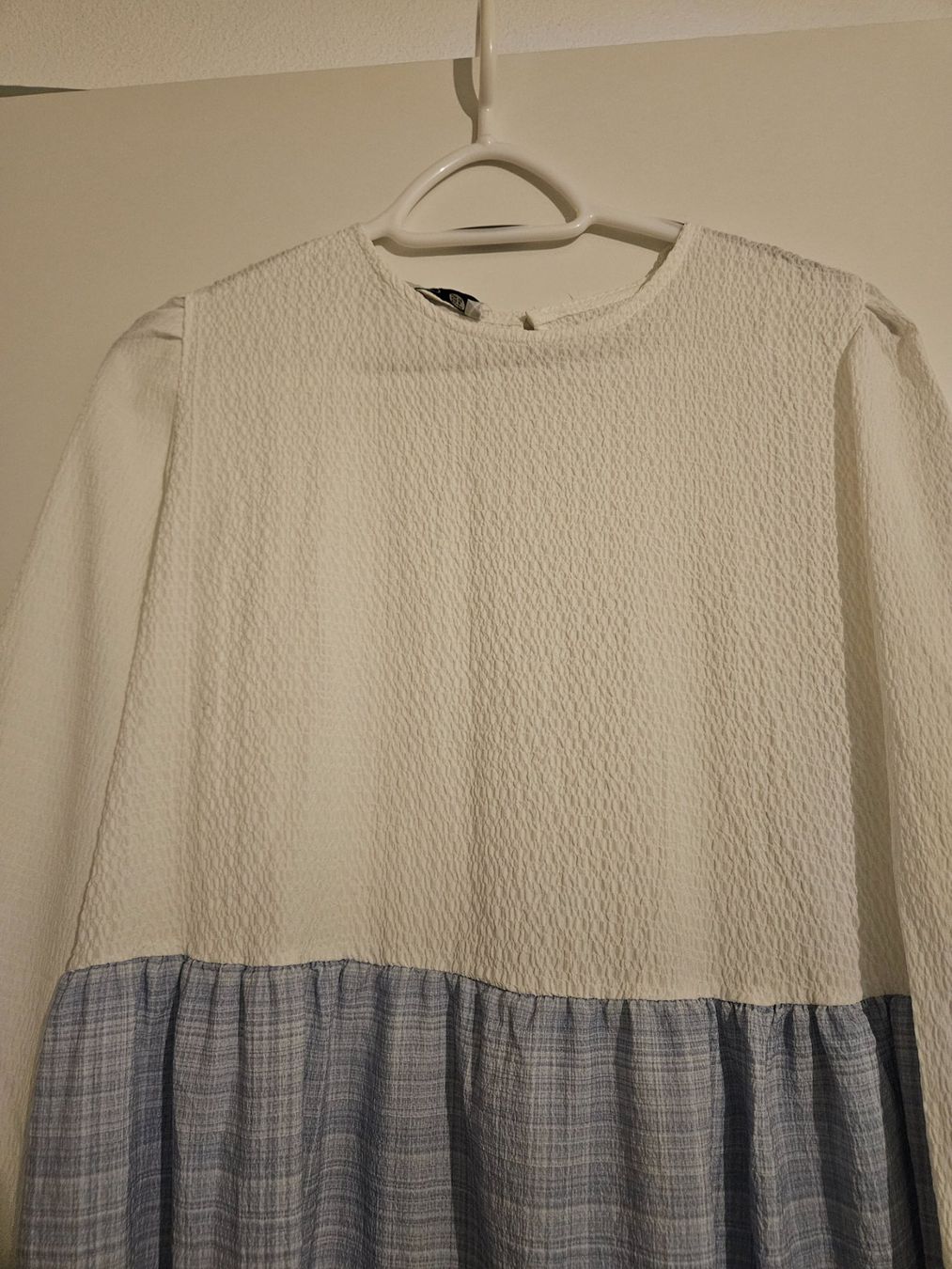 Vestiti: Sommerkleid, weiss blau, luftig, Gr. 38 – Nuovo (secondo la descrizione) da Sennhof (Winterthur) venduto da HG2019 2