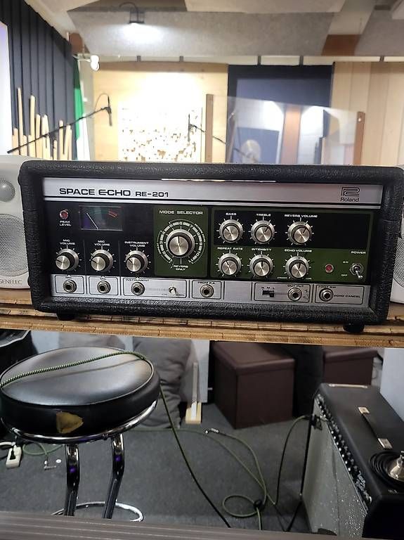 Roland Musikinstrumente: ROLAND SPACE ECHO RE-201 – Gebraucht aus dietikon von ami_sfz7