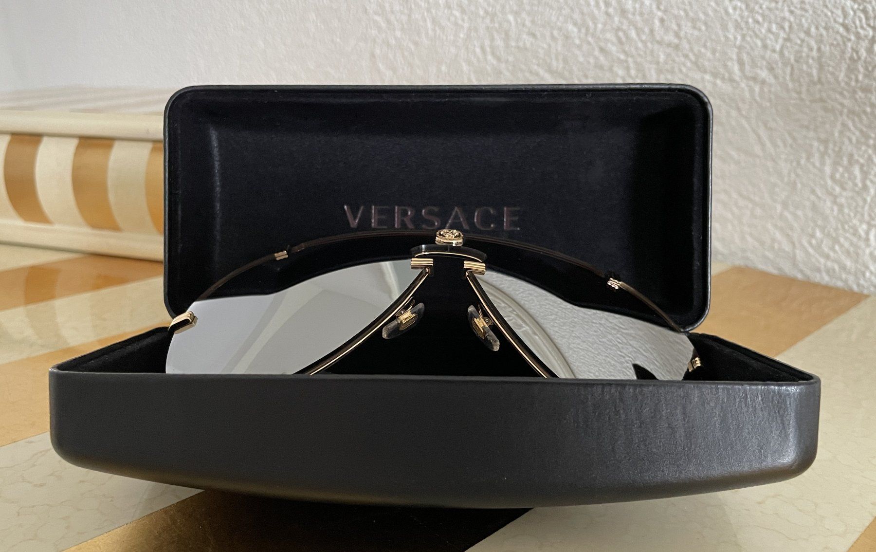 Versace Occhiali & Lenti: Versace Sonnenbrille verspiegelt – Usato da Sins venduto da den_z9gy 1