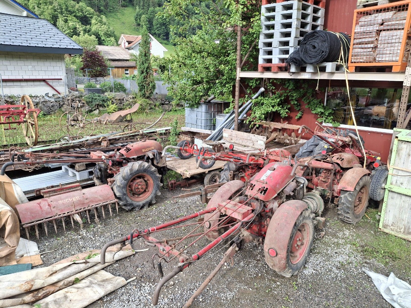 Bucher Tutte le macchine: 5 Bucher KT 10 mit anbaugerätte – Difettoso da Alt St. Johann venduto da iderf27