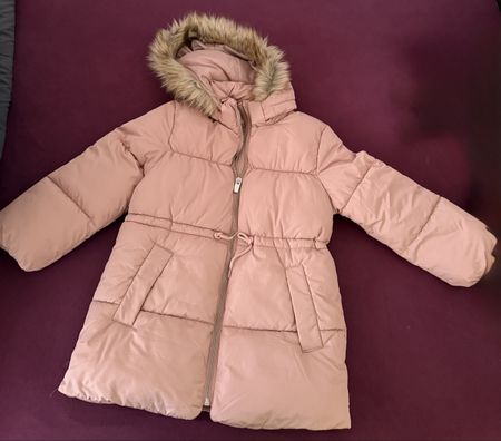 Winterjacke von H&M, Grösse 122/128, sehr gut erhalten!