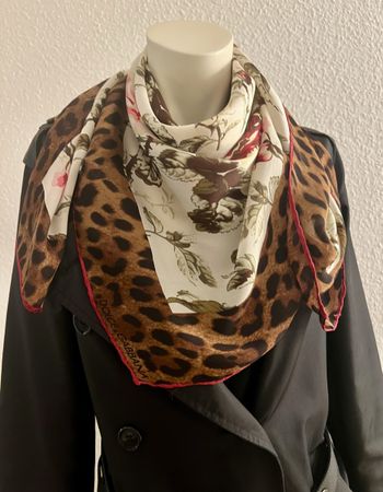 🧣 Dolce & Gabbana Wunderschöner Seidenfoulard luxuriös 🧣