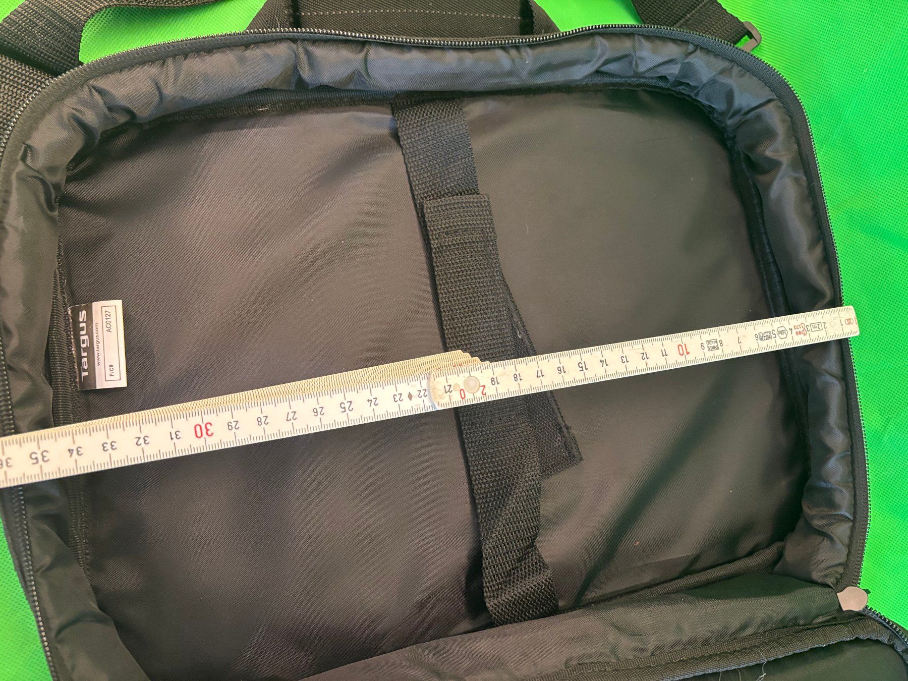 Targus Taschen: Notebooktasche klein Targus AC0127 – Neu (gemäss Beschreibung) aus Kilchberg ZH von bionicdog 1