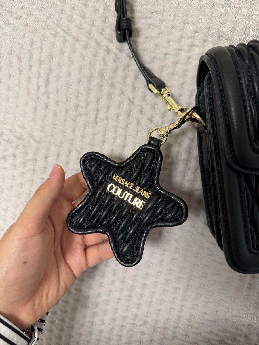 Versace Borse da donna: Schwarze Versace Jeans Couture Umhägetasche – Nuovo (secondo la descrizione) da Basel venduto da sid_dem 7