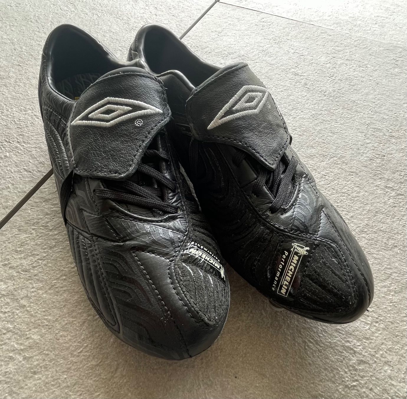 Scarpe da uomo: Umbro X-Boot lll (Neu) Gr. 42,5 – Nuovo e nell'imballaggio originale da Aadorf venduto da Assyrian-Bazar