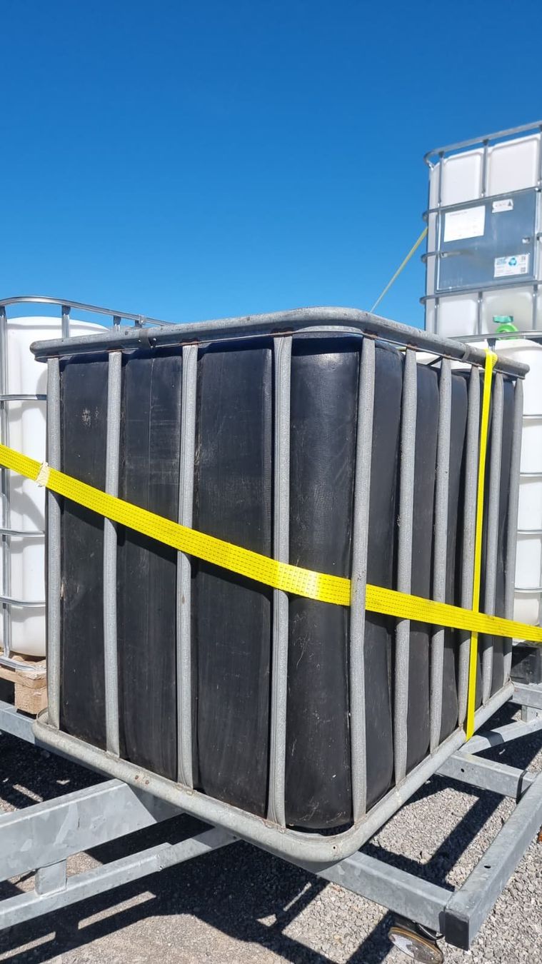 Abreuvoirs & Auges: 2 IBC Wassertank 1000l Wasserbehälter Regenwassertank – D'occasion à Wettingen par ray_boccia 2