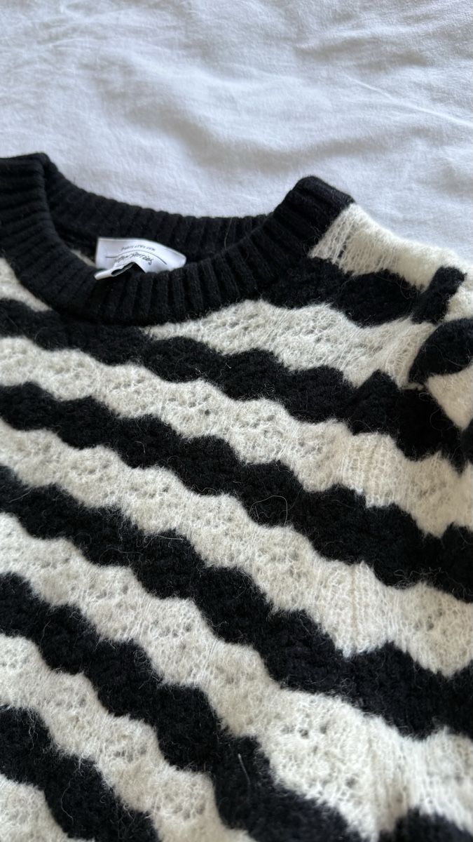 Other Stories Top: & Other Stories sweater size S – Nuovo (secondo la descrizione) da Kloten venduto da wer_26t5 2
