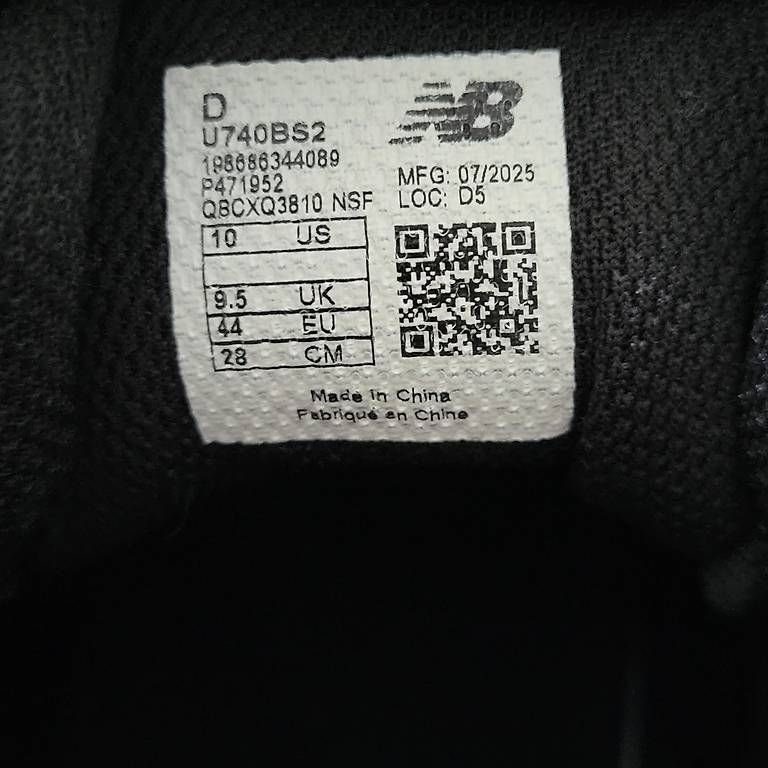 New Balance Scarpe da uomo: New Balance 740 / Grösse 44 – Nuovo (secondo la descrizione) da Bern venduto da flo_jr9t 4