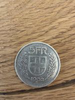 Schweizer 5 Franken Münze 1932 B Silber guter Zustand
