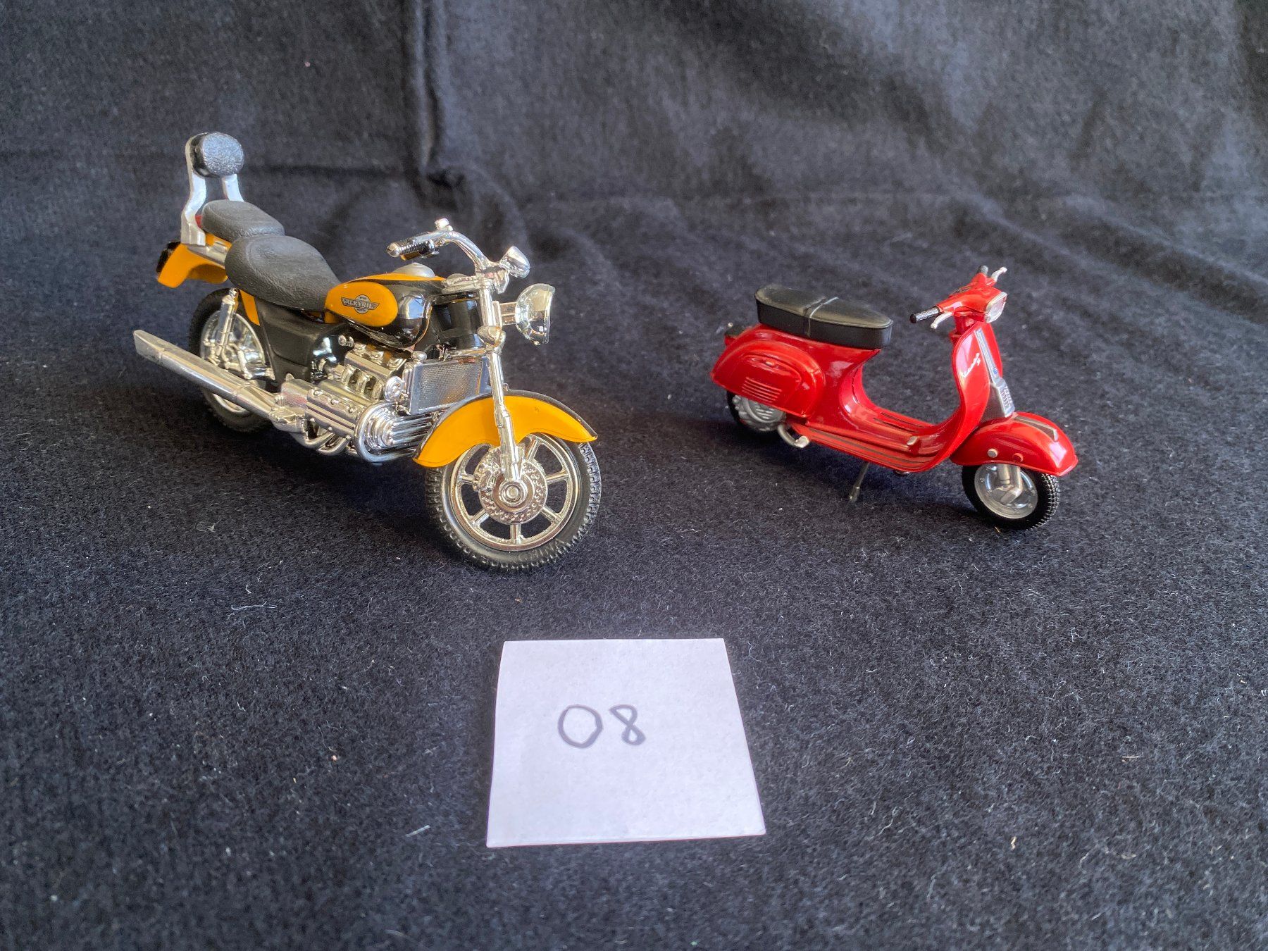 Modellautos: Modellauto-Konvolut – 65 Modelle, div. Massstäbe – Gebraucht aus Steinhausen von Kruizer 7