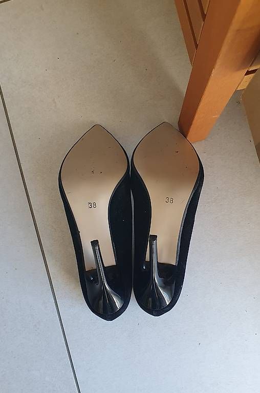 Scarpe da donna: Escarpins chaussures talons taille 38 – Usato da Erde venduto da zakleblanc 3