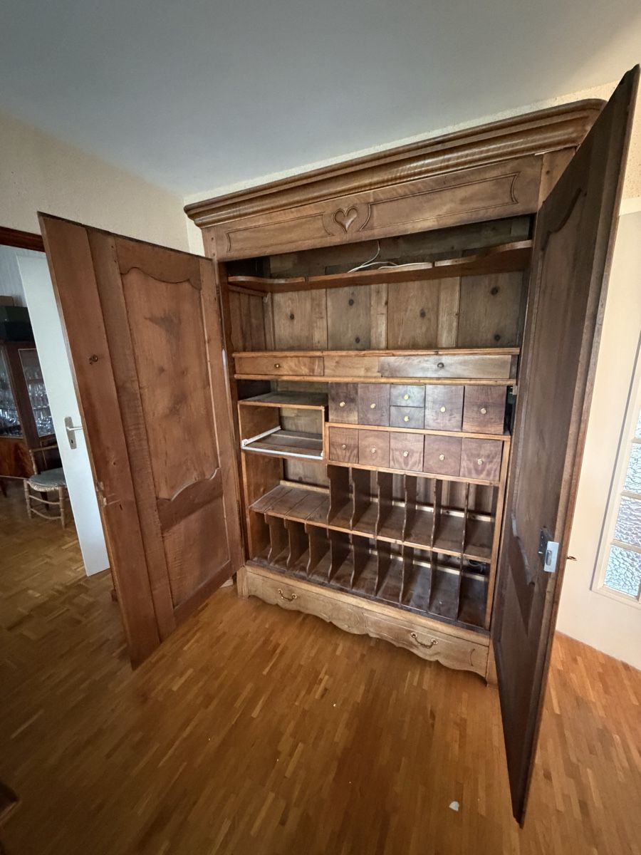 Armadi: Armoire Normande en bois massif – Usato da Vandoeuvres venduto da jetdo66 1