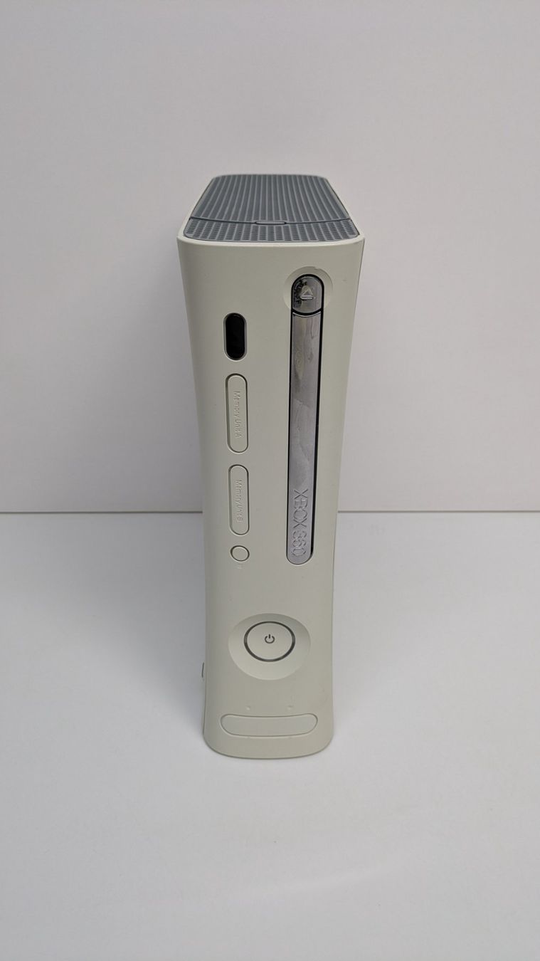 Microsoft Consoles: Microsoft Xbox 360 Konsole, Defekt – Défectueux à Menziken par mame18 1