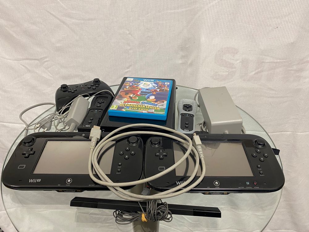 WiiU mit 2 Gamepads, 2 Wii Remotes, Controller, Kabel & Game Kaufen