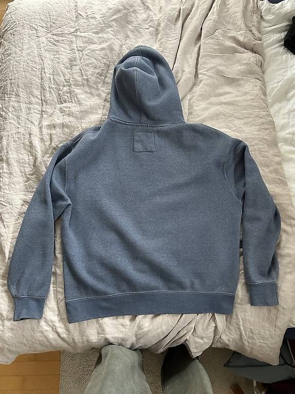 Pull&Bear Maglioni & Felpe: Blau Pullover Pull & Bear – Usato da Würenlingen venduto da julian.haemmerli 1