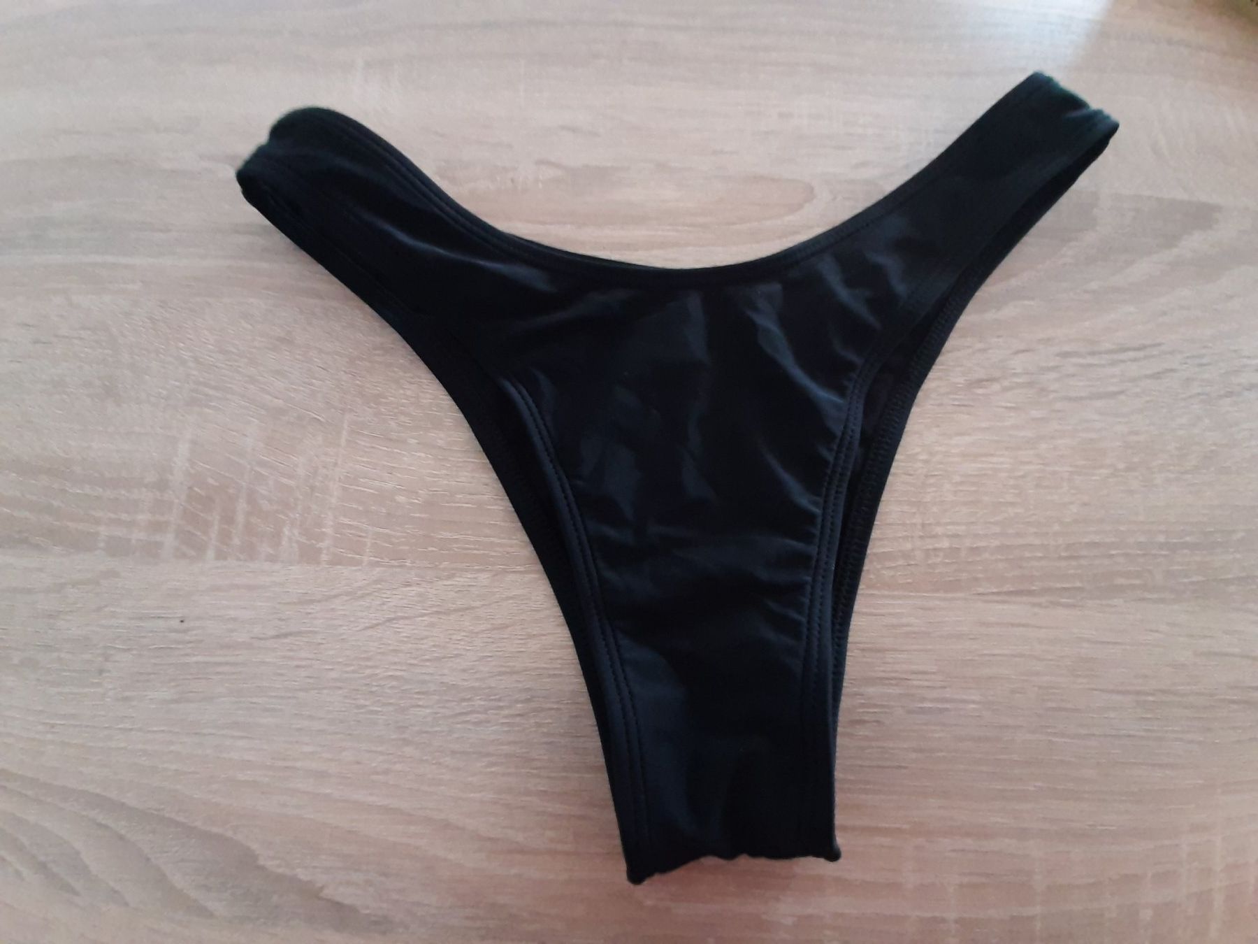 Costumi da bagno & Bikini: Bikini-Hose schwarz Gr. S – Usato da Menziken venduto da Rien1 2