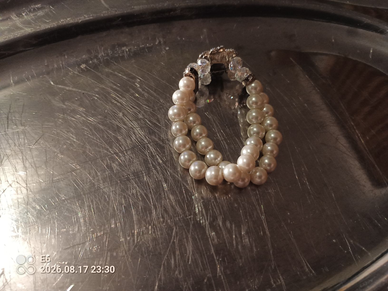 Bracciali & Braccialetti: Elastisches Kunstperlarmband – Usato da Zürich venduto da Mitzi6 1