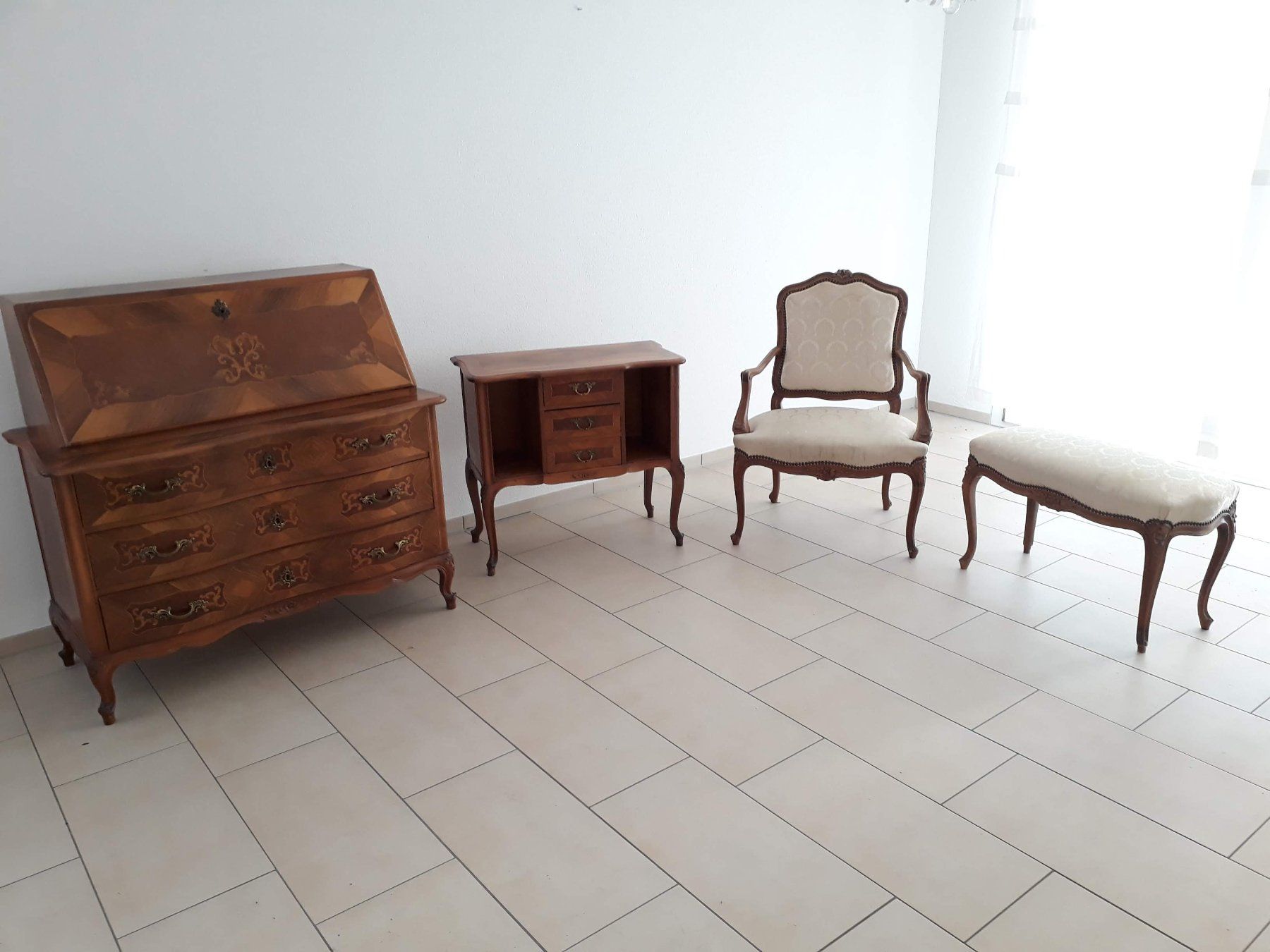 Commodes: Antik Möbel – D'occasion à Rigi Kaltbad par rigIdyll