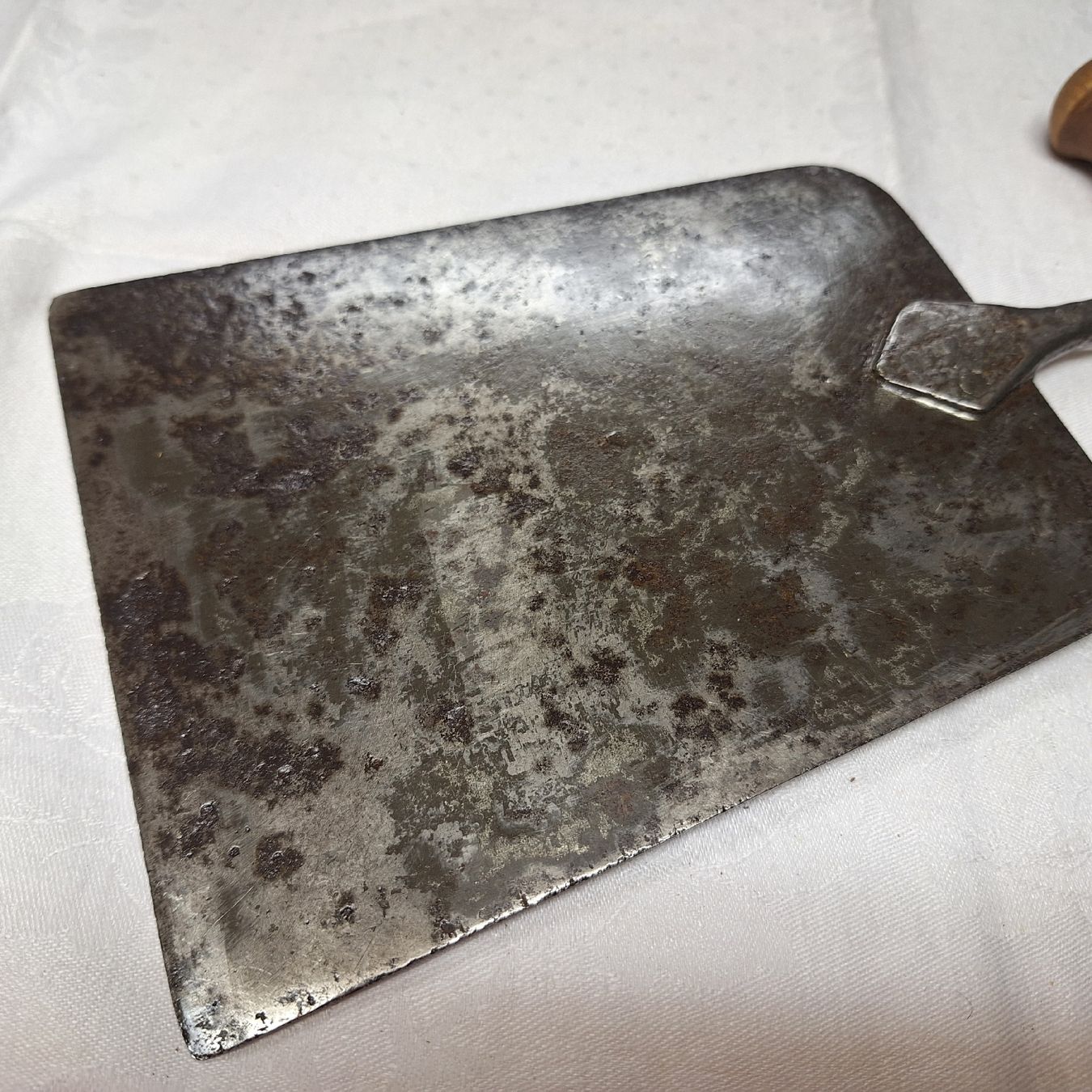 Besteck: Versand möglich! Rustikales, antikes Käsemesser, – Gebraucht aus Winterthur von Goldpipau 4