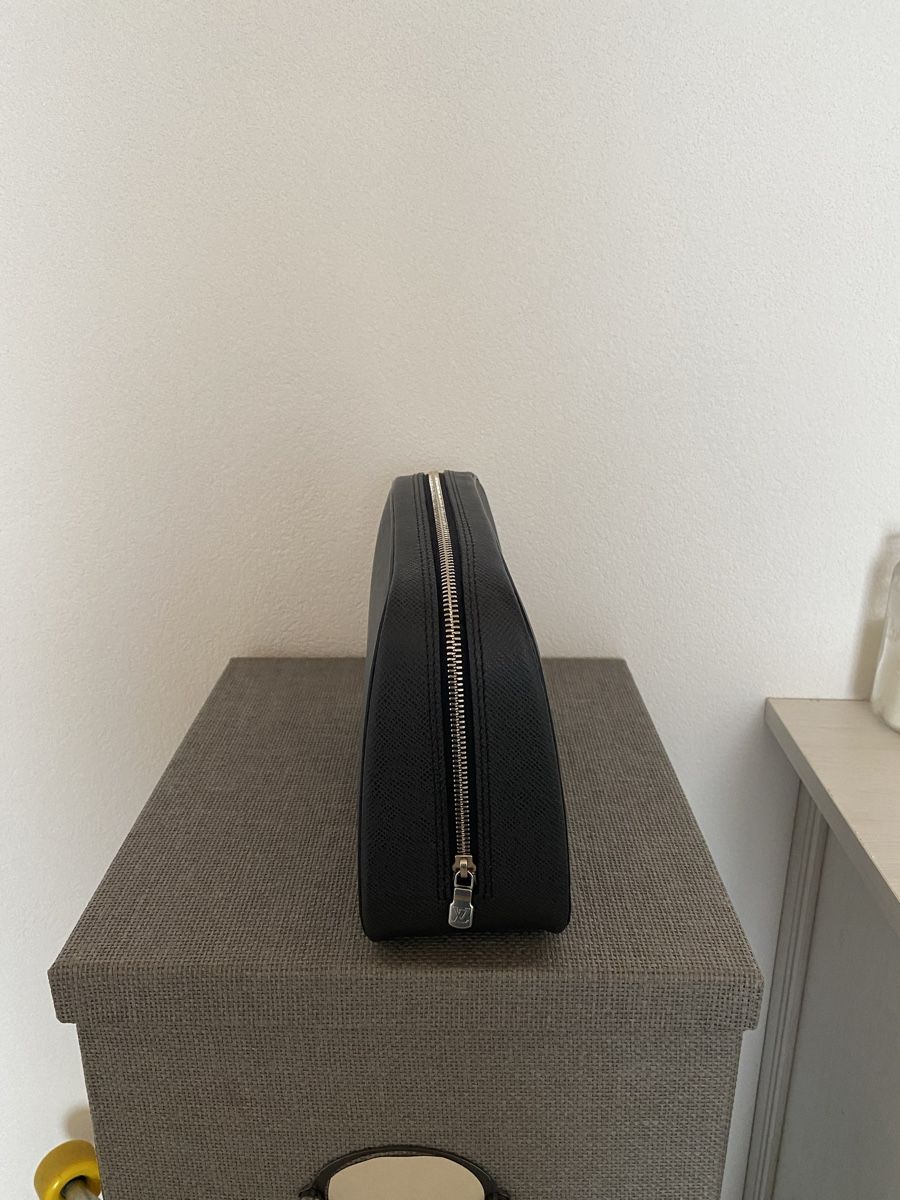 Louis Vuitton Taschen für Damen: Schwarze Louis Vuitton Tasche – Neu (gemäss Beschreibung) aus Winterthur von  4