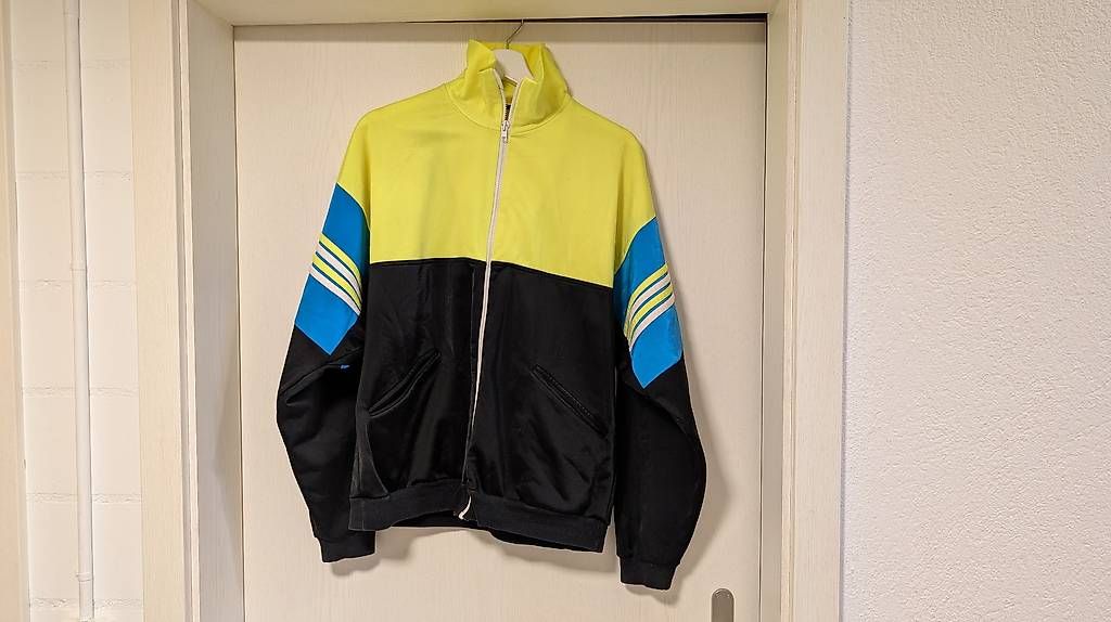 Giacche: Retro Sport Jäggli – Usato da Obergösgen venduto da LePa92