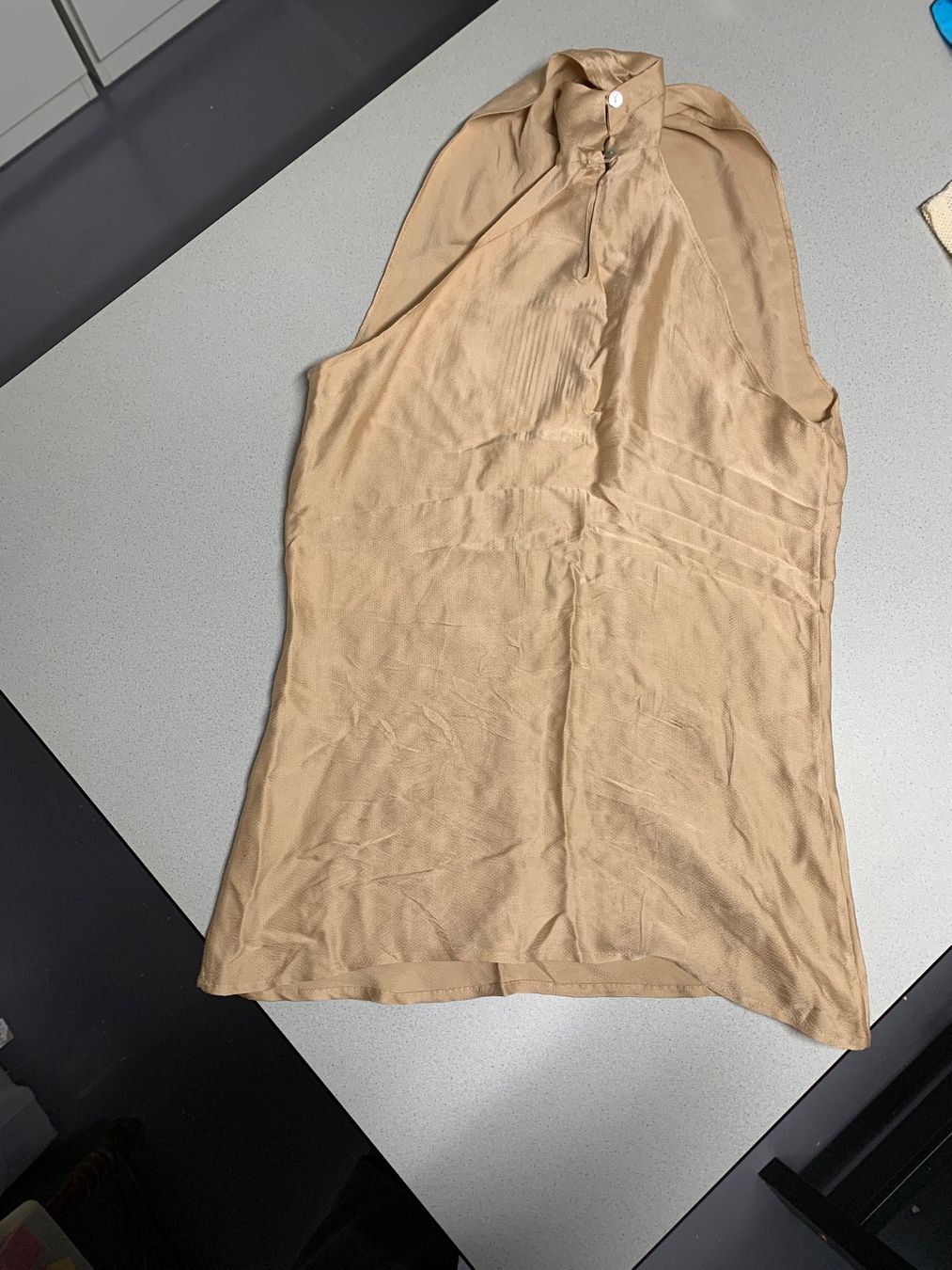 Hugo Boss Top: Hugo Boss Seidentop Gr. S – Usato da Biel-Benken BL venduto da PANORMUS 7