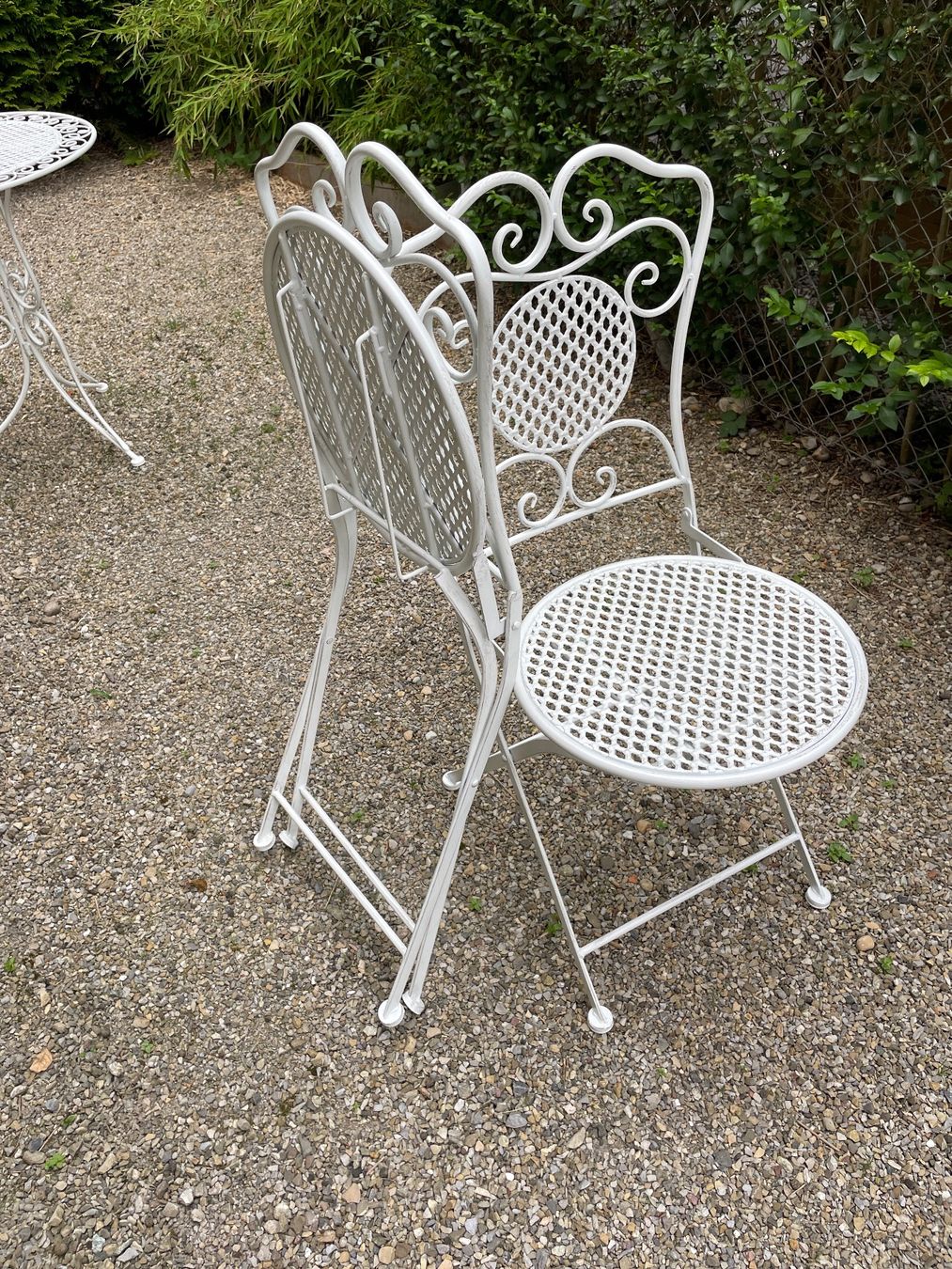 Tischset: Gartentischli mit 2 Stühlen**** – Neu (gemäss Beschreibung) aus Flawil von Naphtali 9