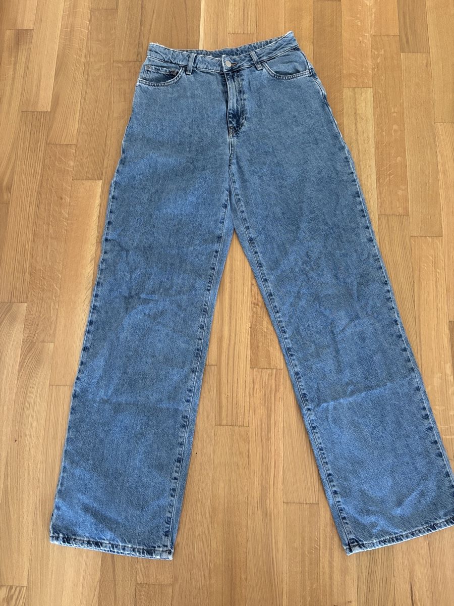 H&M Jeans: Jean bleu coupe large taille haute – Usato da Bulle venduto da ali_7fns 1