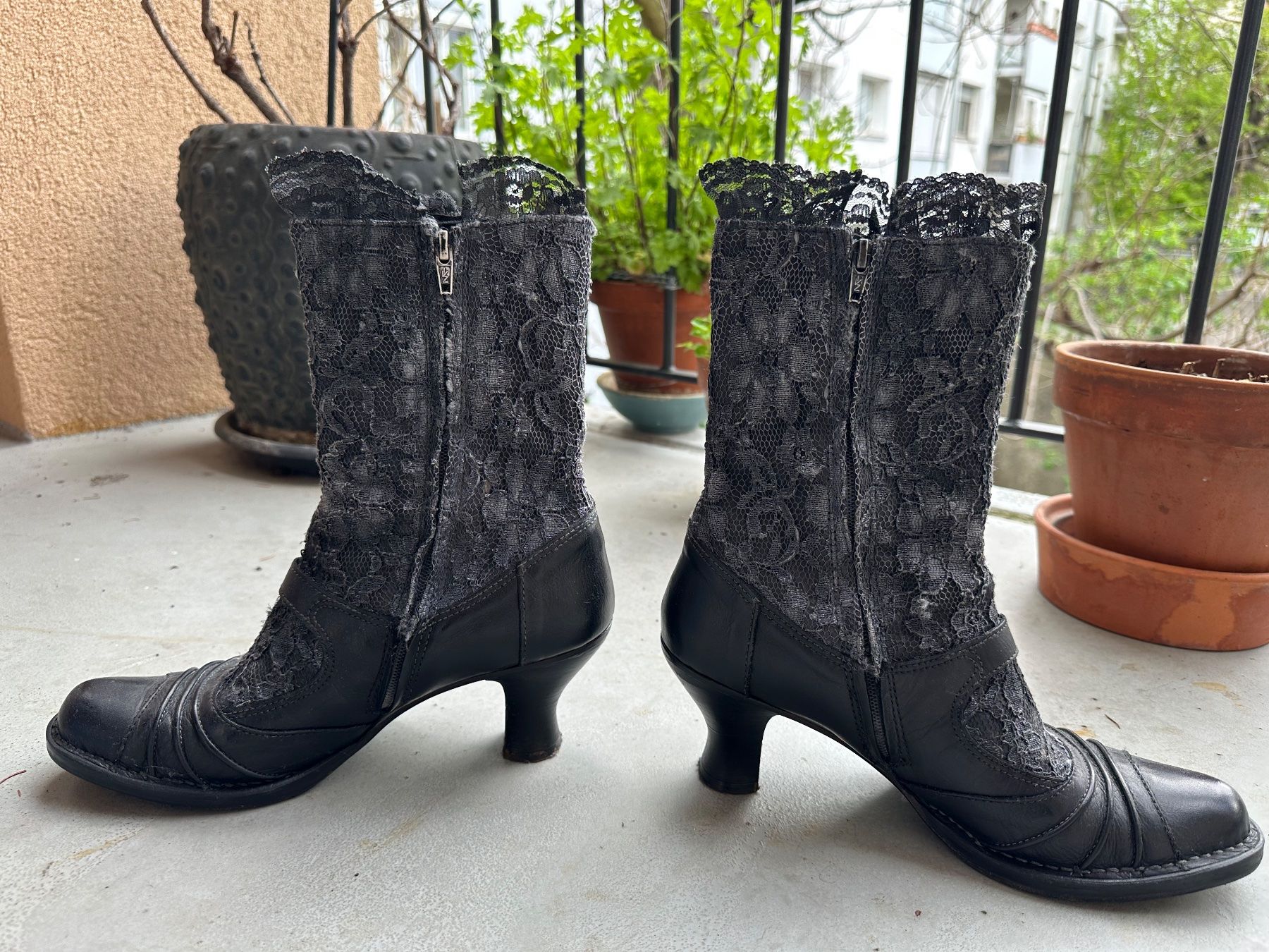 Art Scarpe da donna: verspielte Stiefeletten – Usato da basel venduto da chorni 2