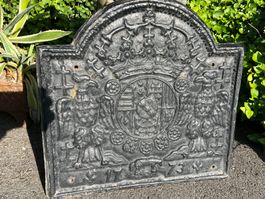 Antike Chemine Platte von 1773, sehr selten Massiver Guss