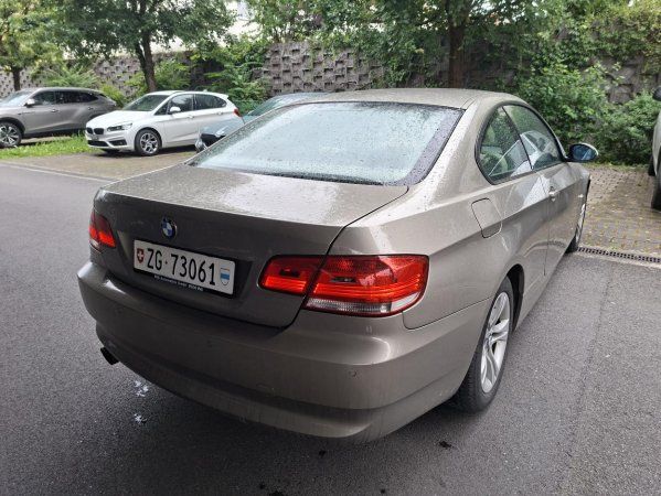 BMW Automobili: BMW 320i Coupe (E92) – Usato da Muttenz venduto da Rbrosi 1