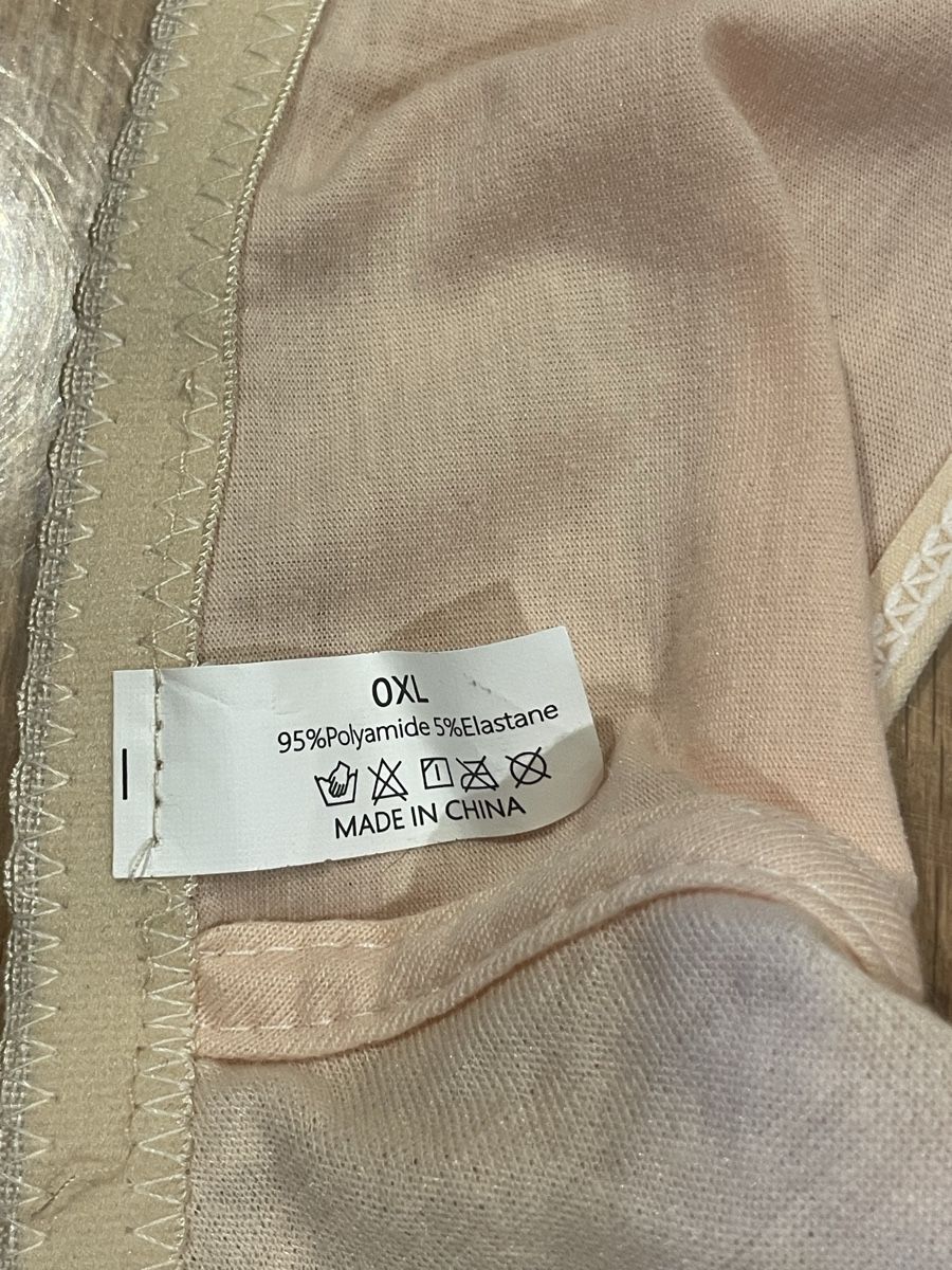 Altra biancheria intima: Soutie-gorge neuf taille 42 – Nuovo (secondo la descrizione) da Martigny-Croix venduto da jen_t9fp 2