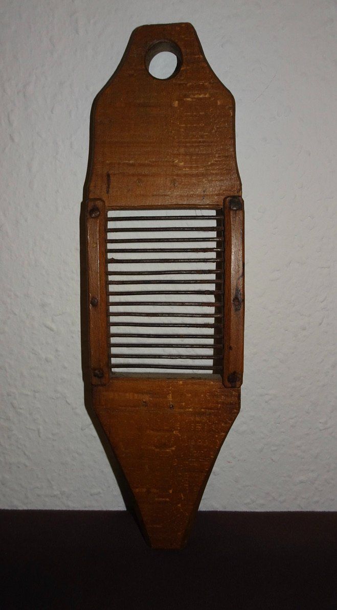 Tutti gli attrezzi: Ancienne râpe en bois – Usato da Châtelaine venduto da Gio54321 1