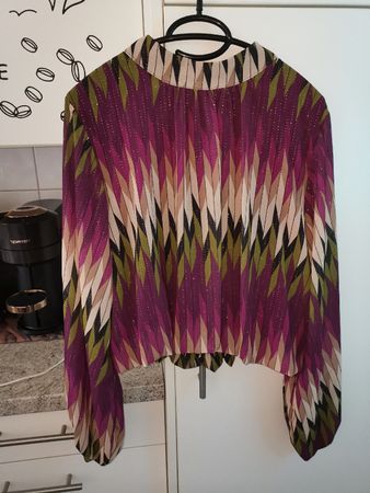 Schicke Bluse mit Muster, Grösse One Size, für den Herbst!