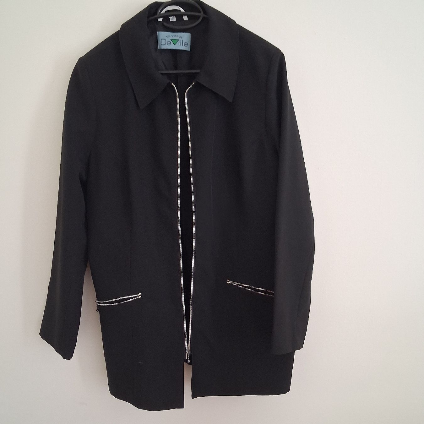 Giacche: Vintage En Vogue DeVille Black Jacket  – Nuovo (secondo la descrizione) da Wil SG venduto da tre_g2l7