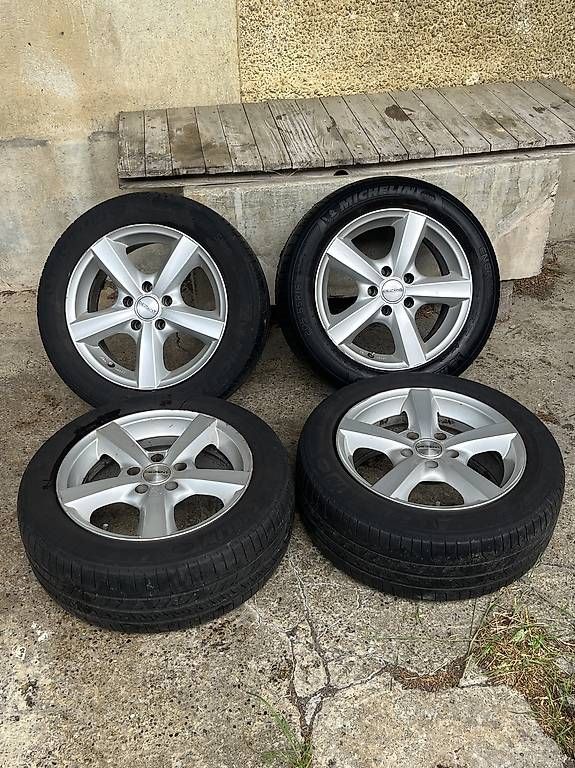 Pneumatici & Ruote complete: Dezent Felgen 7x16" – Usato da Schöfflisdorf venduto da Panter51