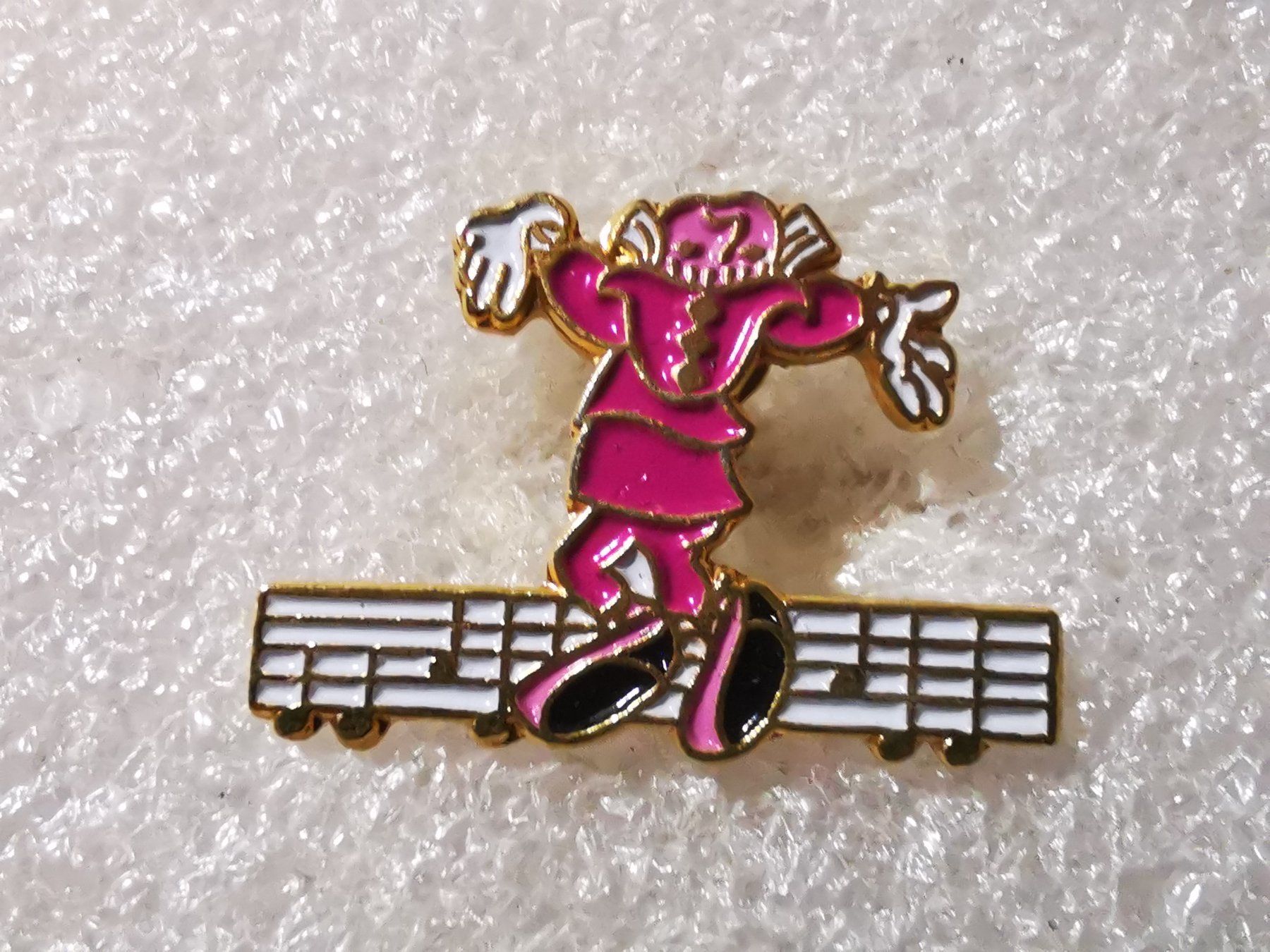 Placchette & Badge: Ansteckpin 15: Musiknoten – Usato da Oppligen venduto da Pin-Fall-Shop