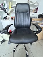 Gut erhaltener Bürostuhl