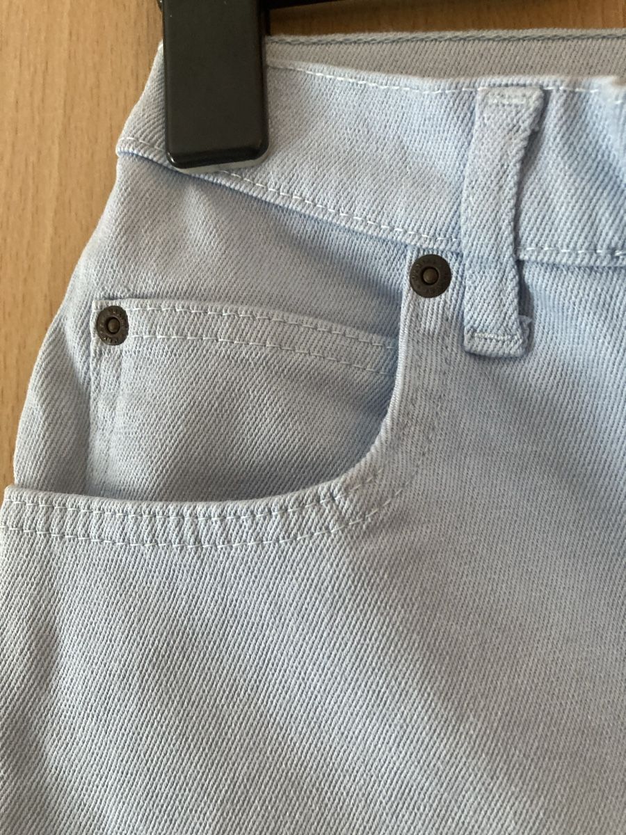Jeans: Jeans neuf taille 38 – Nuovo e nell'imballaggio originale da Orbe venduto da Jade333 2