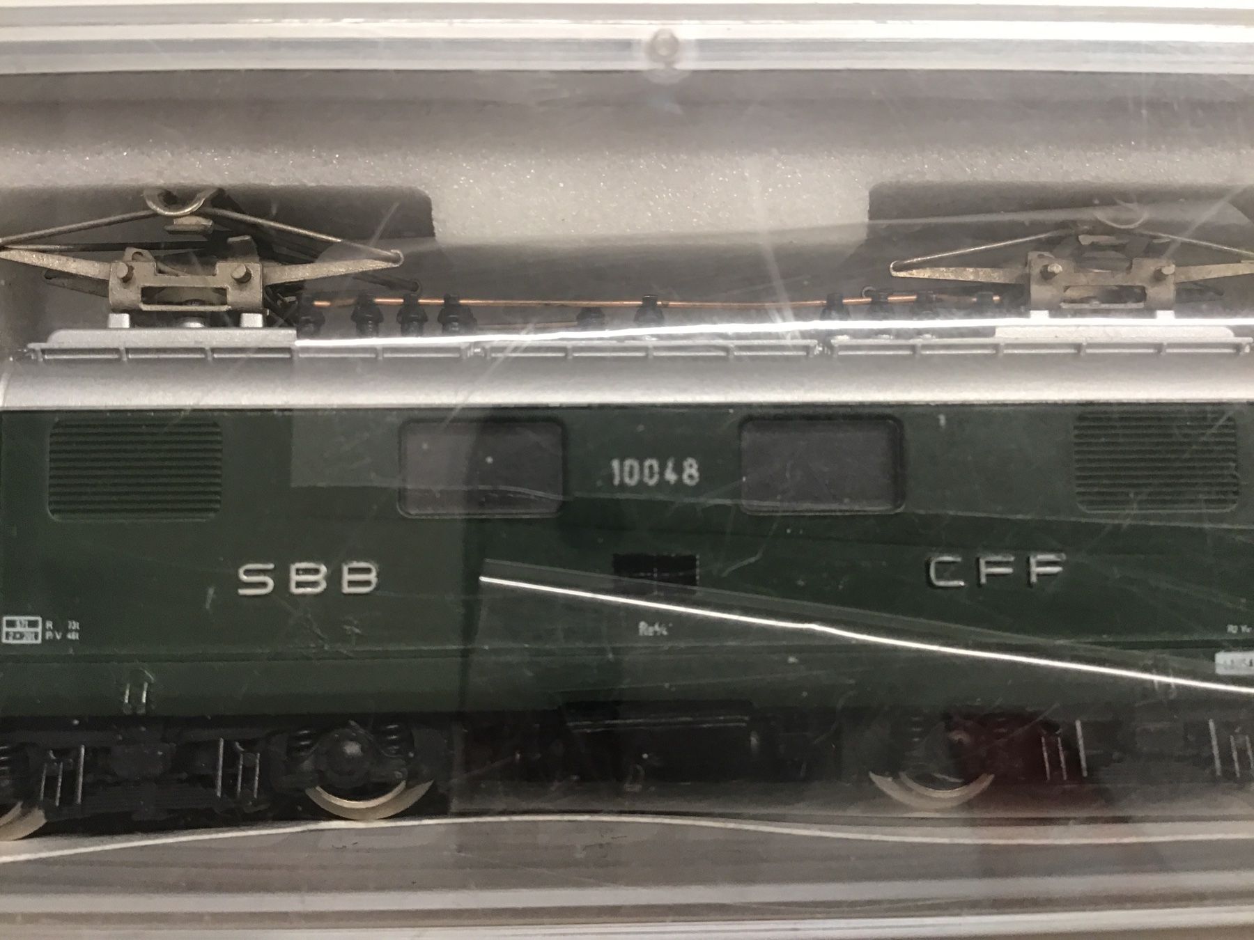 Kato Modelleisenbahnen: KATO RE 4/4 I 10048 N – Gebraucht aus Männedorf von Modell-Spezialisten 4